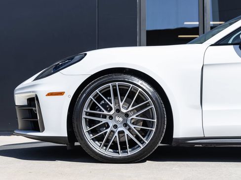 Certified 2026 Porsche Panamera 4 AWD/4WD image 13