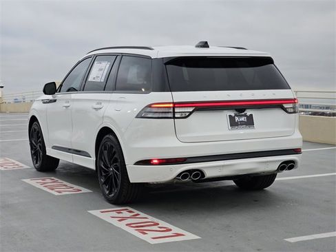 New 2026 Lincoln Aviator Reserve image 5