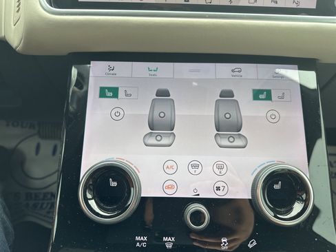 Used 2018 Land Rover Range Rover Velar R-Dynamic HSE image 26