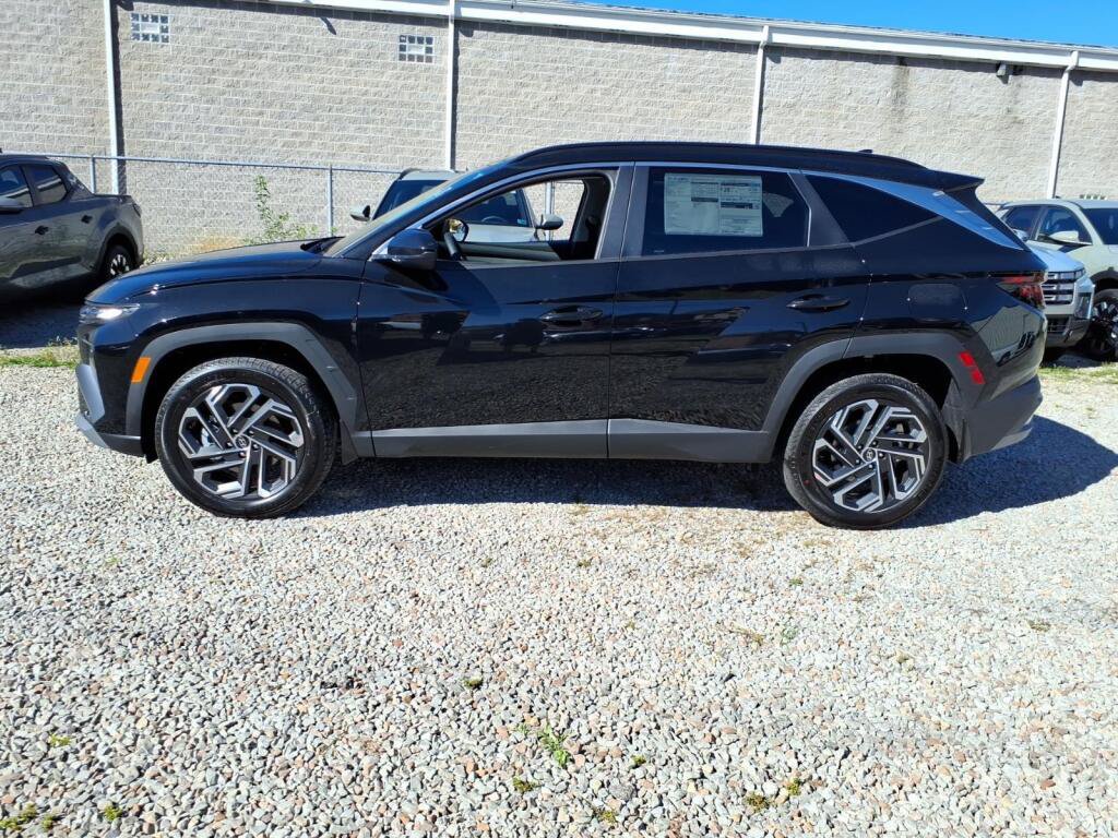 New 2026 Hyundai Tucson SEL Plus AWD/4WD image 2