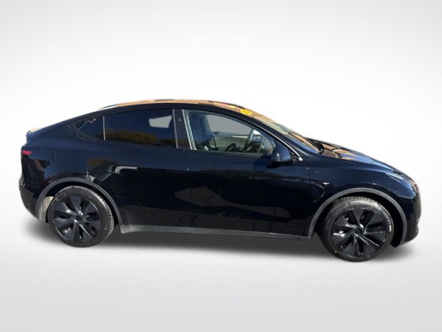 Used 2024 Tesla Model Y Long Range AWD/4WD image 2