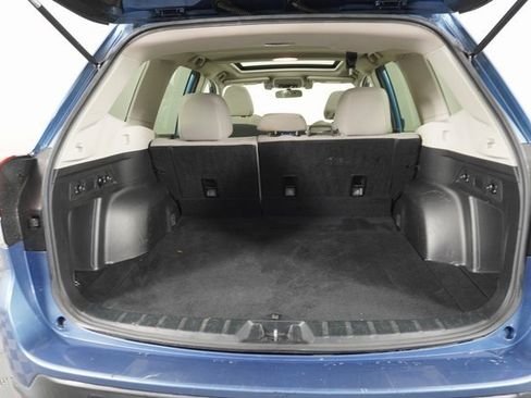 Used 2019 Subaru Forester Premium w/ All-Weather Package image 38