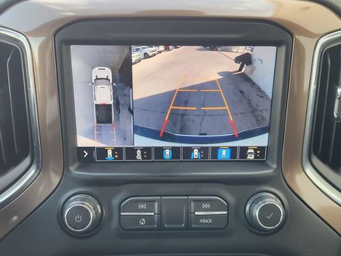 Used 2020 Chevrolet Silverado 2500 High Country w/ Z71 Off-Road Package AWD/4WD image 5