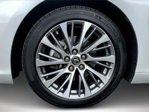 Used 2020 Lexus ES 350 w/ Premium Package image 8