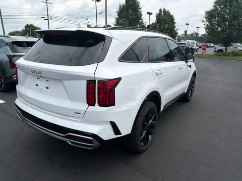 Certified 2023 Kia Sorento SX AWD/4WD image 7