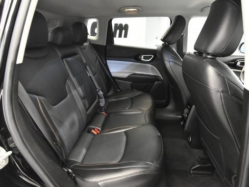 Used 2022 Jeep Compass Limited image 16