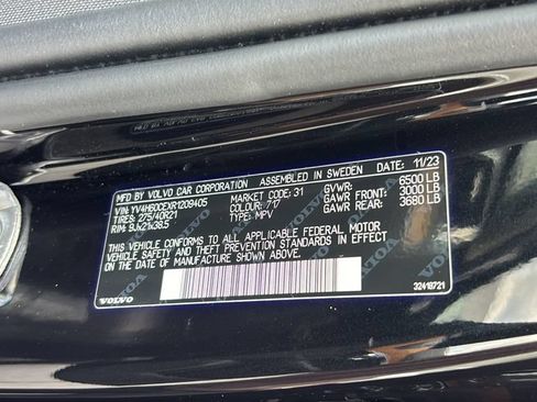 Certified 2024 Volvo XC90 T8 Plus w/ Protection Package Premier AWD/4WD image 33