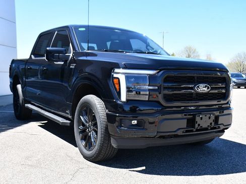 Used 2025 Ford F150 Lariat AWD/4WD image 9