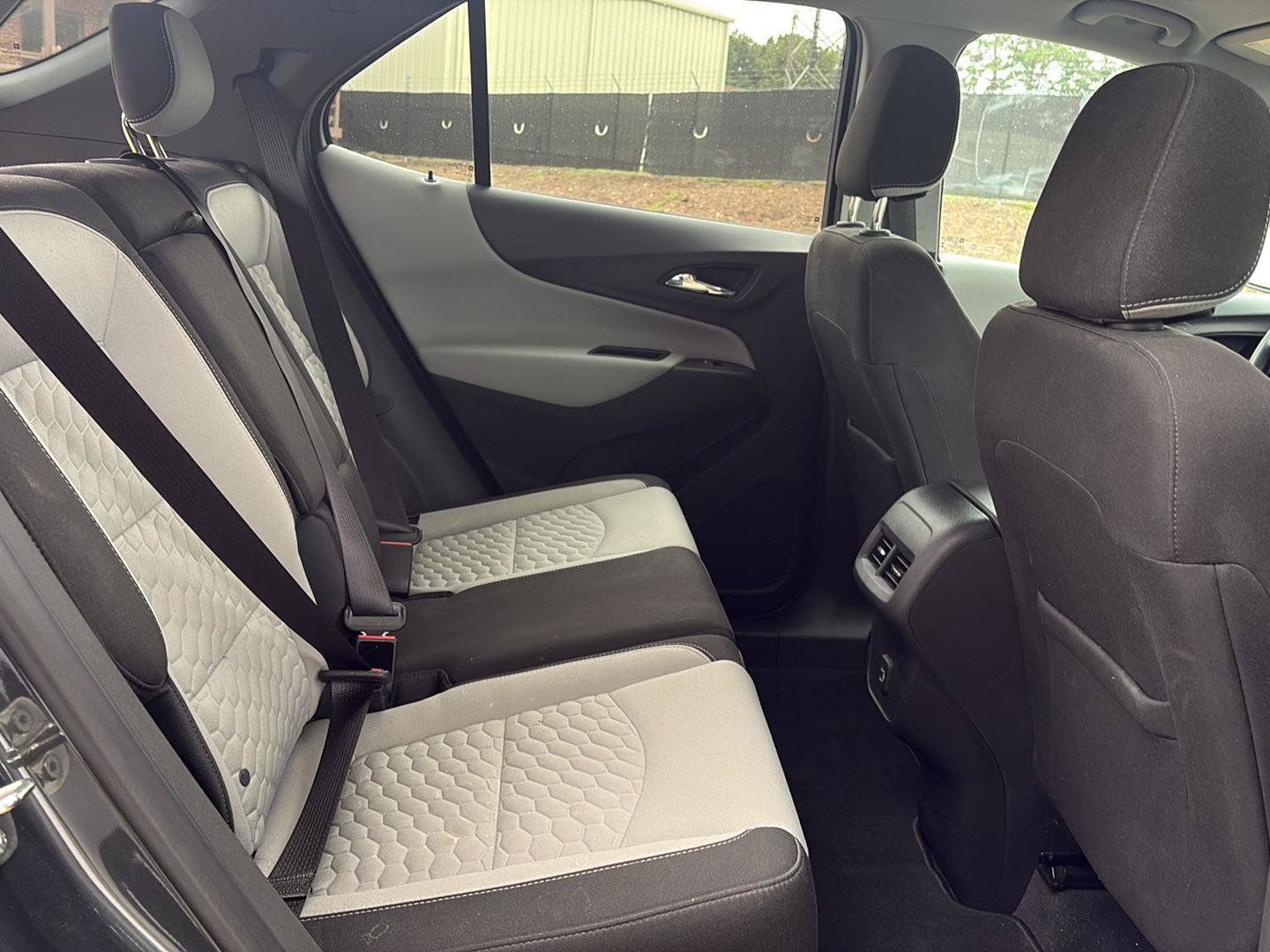 Used 2019 Chevrolet Equinox LS w/ LS Convenience Package FWD image 18