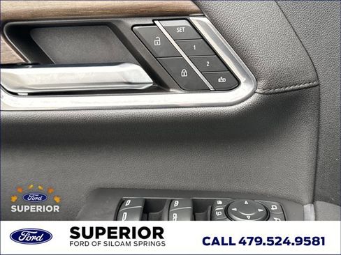 Used 2024 Chevrolet Silverado 3500 High Country w/ Technology Package image 21