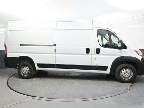 Used 2023 RAM ProMaster 2500 FWD image 8