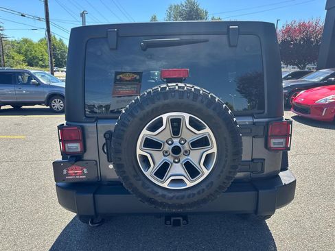 Used 2014 Jeep Wrangler Unlimited Sport w/ Quick Order Package 24S AWD/4WD image 20