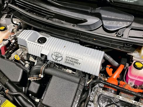 Used 2012 Toyota Prius Four image 32