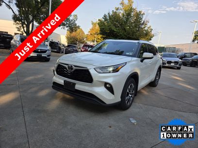 Used 2022 Toyota Highlander XLE