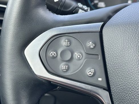Used 2023 Chevrolet Traverse RS image 15