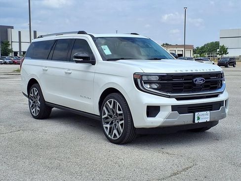 New 2026 Ford Expedition Max Platinum w/ Platinum Ultimate Package AWD/4WD image 3