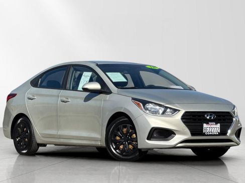 Used 2018 Hyundai Accent SE image 1