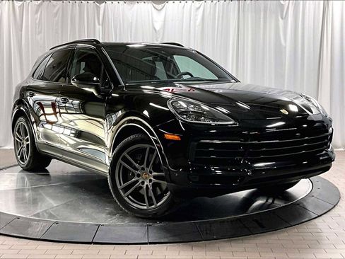 Used 2022 Porsche Cayenne image 12