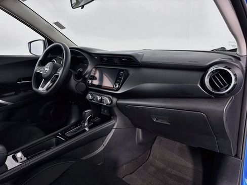 Used 2023 Nissan Kicks SV FWD image 27