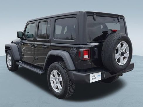 Used 2022 Jeep Wrangler Unlimited Sport image 6