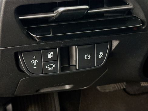 Used 2024 Kia EV6 Wind w/ Wind Technology Package AWD/4WD image 17