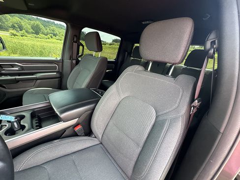 Used 2022 RAM 1500 Big Horn AWD/4WD image 31