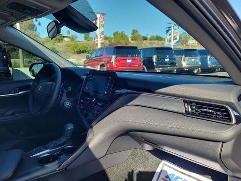 Used 2023 Toyota Camry SE image 25