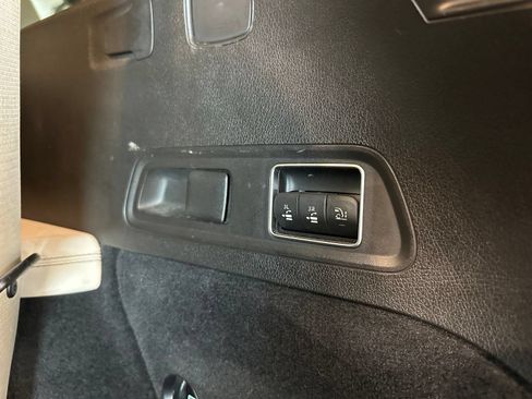 Used 2021 Mercedes-Benz GLS 450 4MATIC image 49