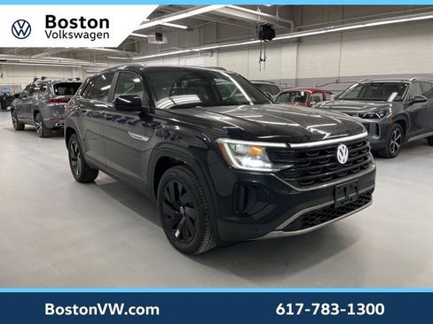 New 2026 Volkswagen Atlas Cross Sport SE image 5