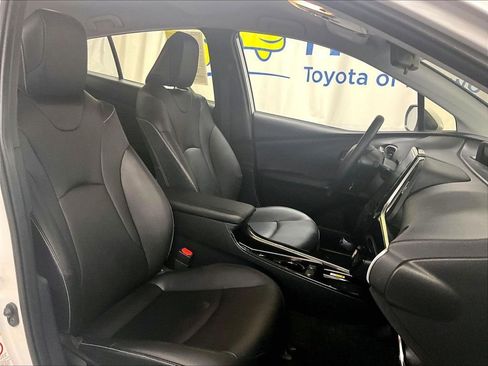 Certified 2022 Toyota Prius Prime XLE FWD image 11
