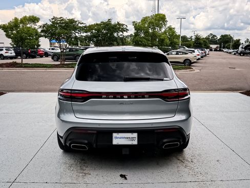 Used 2026 Porsche Macan w/ Premium Package Plus AWD/4WD image 9