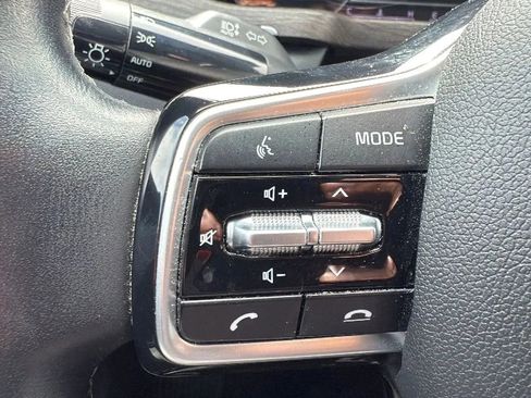 Used 2022 Kia Sorento S w/ Panoramic Sunroof Package image 12