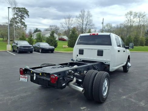 New 2026 RAM 3500 Tradesman w/ Chrome Appearance Group A AWD/4WD image 5
