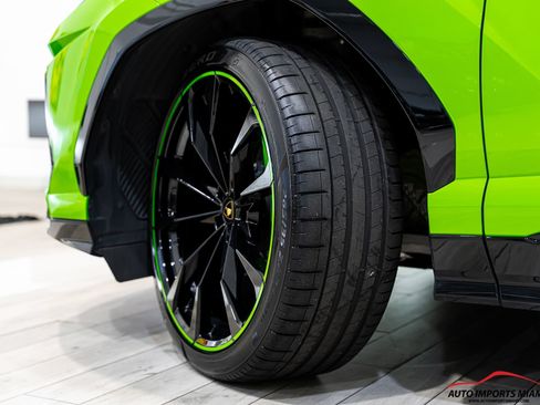 Used 2022 Lamborghini Urus AWD/4WD image 83