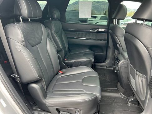 Used 2024 Hyundai Palisade Calligraphy image 18