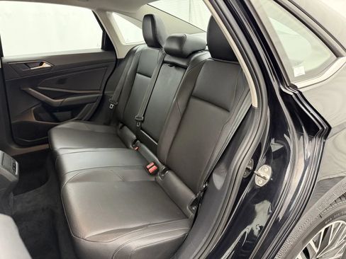 Used 2019 Volkswagen Jetta SEL FWD image 32