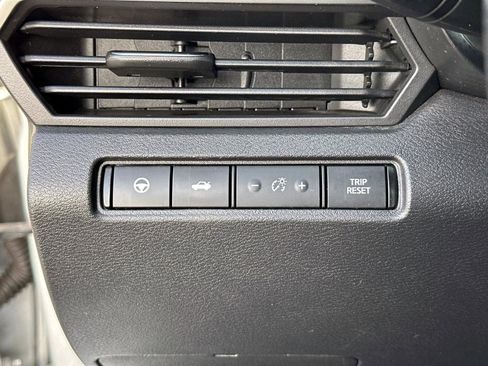 Used 2020 Nissan Altima 2.0 Platinum image 30