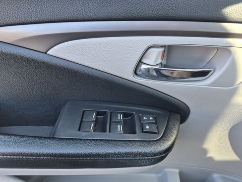 Used 2017 Honda Pilot EX-L image 19