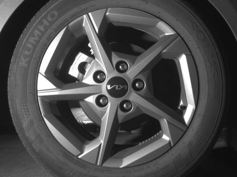 Used 2025 Kia K4 LXS image 15