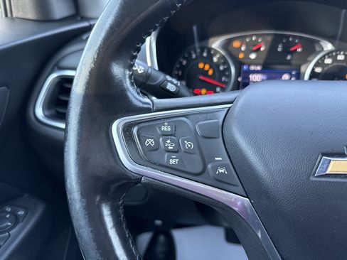 Used 2022 Chevrolet Equinox LT image 18