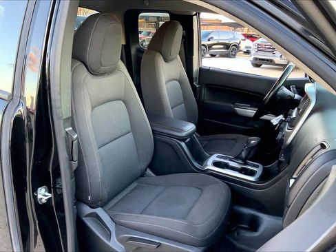 Used 2022 Chevrolet Colorado LT w/ Fleet Safety Package image 8