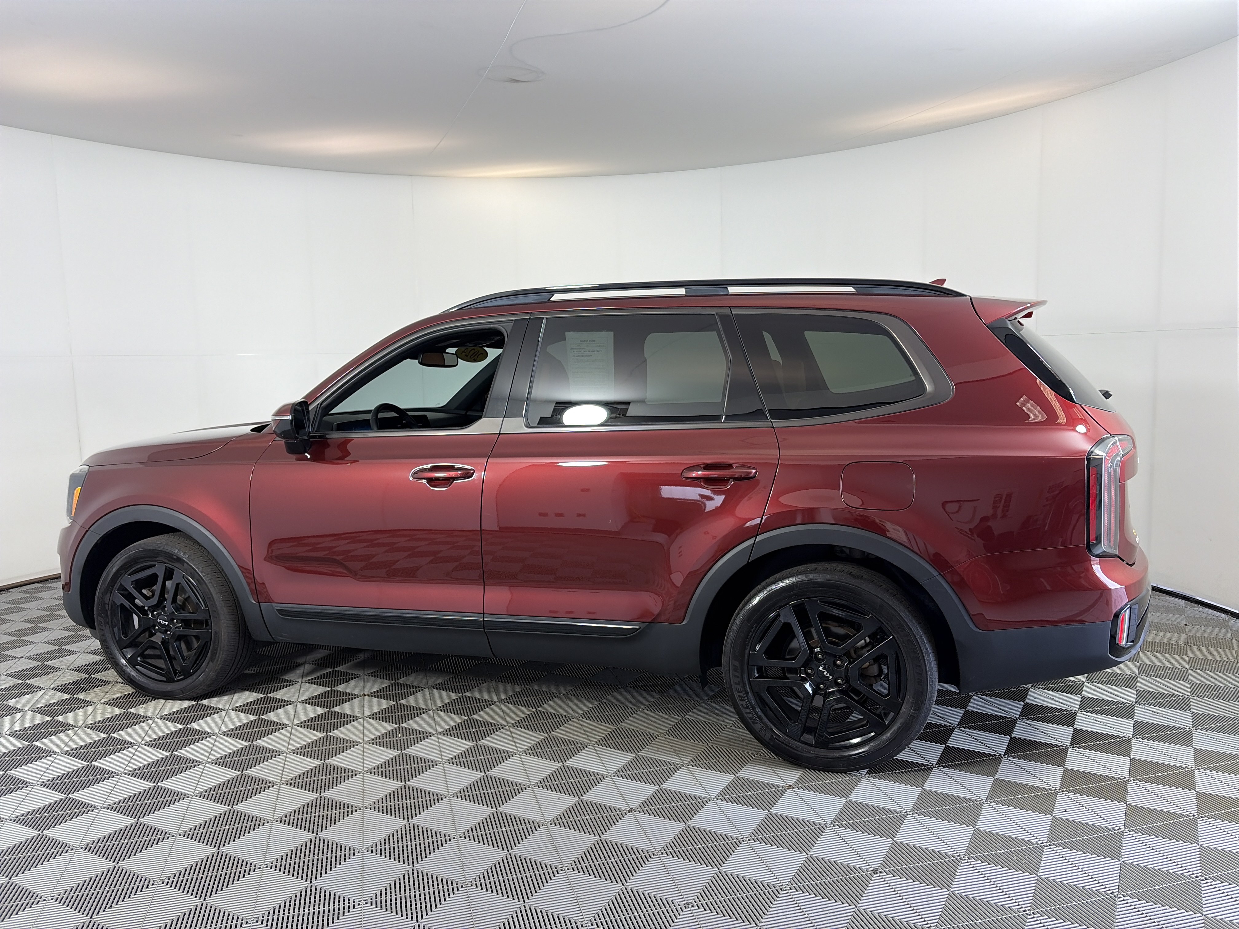 Certified 2024 Kia Telluride SX X-Line AWD/4WD image 9