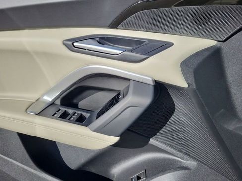 New 2025 Audi Q5 Premium image 10