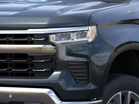 New 2026 Chevrolet Silverado 1500 LT w/ Safety Package RWD image 10