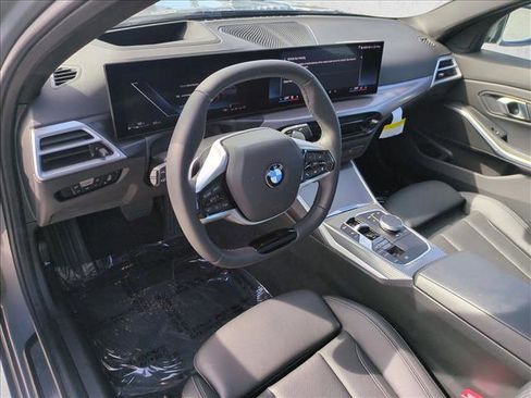 Certified 2025 BMW 330i Sedan w/ Premium Package image 10