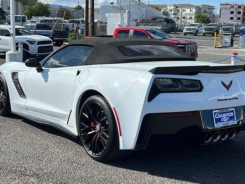 Used 2015 Chevrolet Corvette Z06 w/ 3LZ Preferred Equipment Group RWD image 7