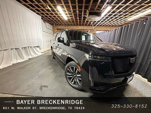 Used 2023 Cadillac Escalade ESV Sport AWD/4WD image 7