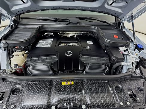 Used 2026 Mercedes-Benz GLS 580 4MATIC image 34