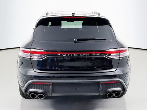 Certified 2026 Porsche Macan AWD/4WD image 10