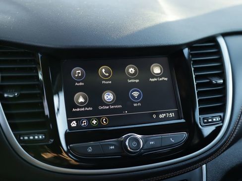 Used 2019 Chevrolet Trax LT w/ Driver Confidence Package image 13